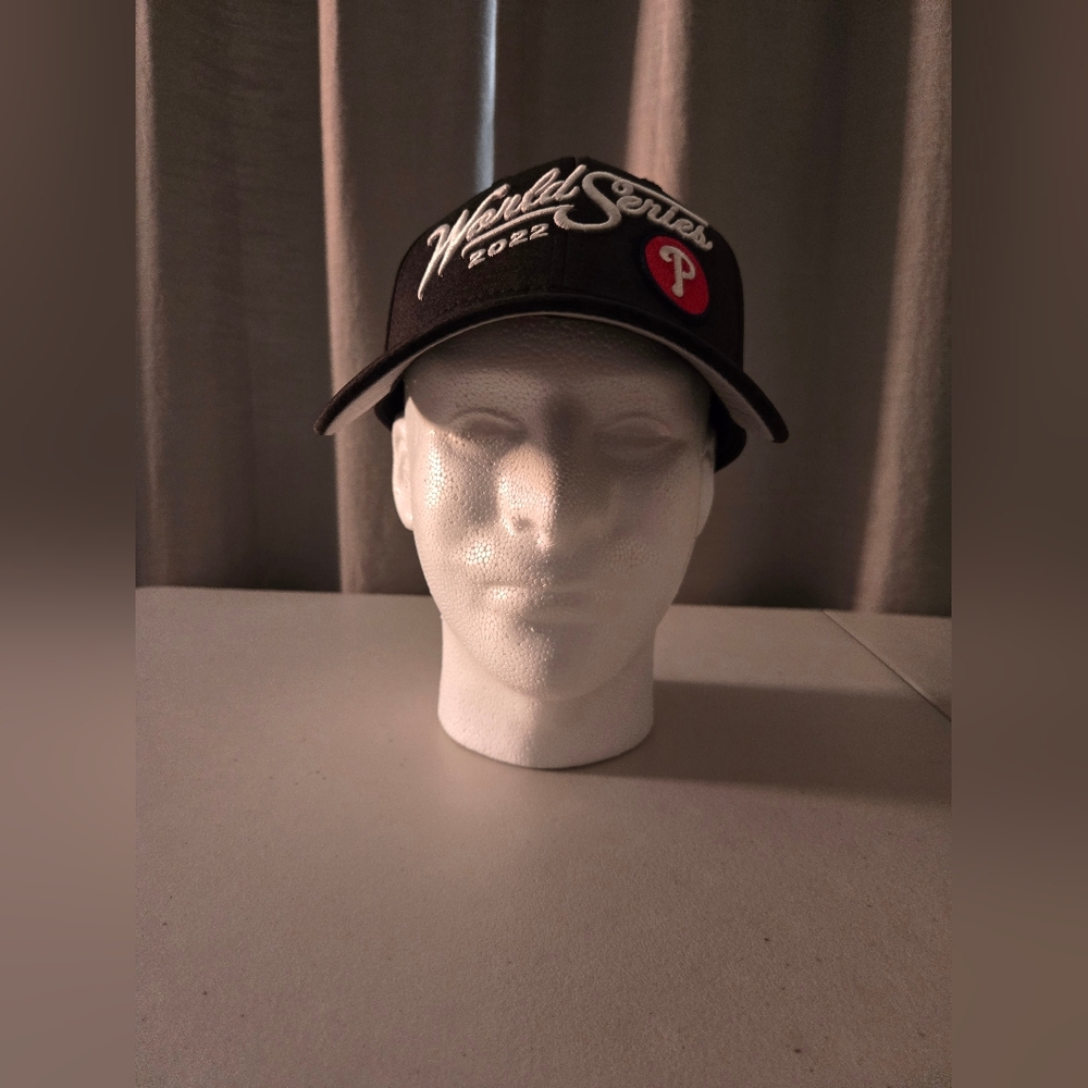 World Series  Philadelphia Phillies 2022 Black Adjustable Cap - Picture 9 of 11